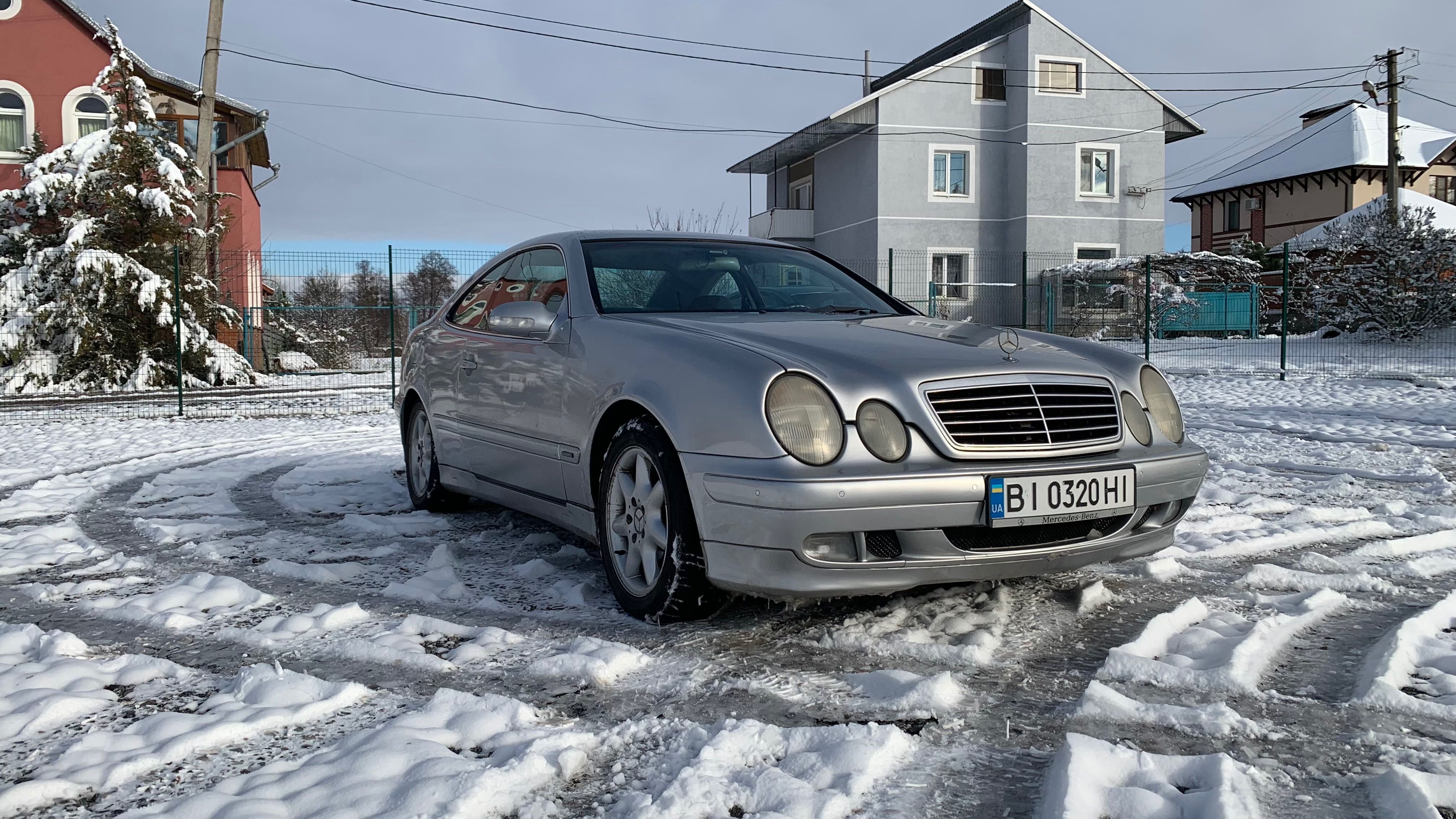 Mercedes-Benz CLK 320 W208