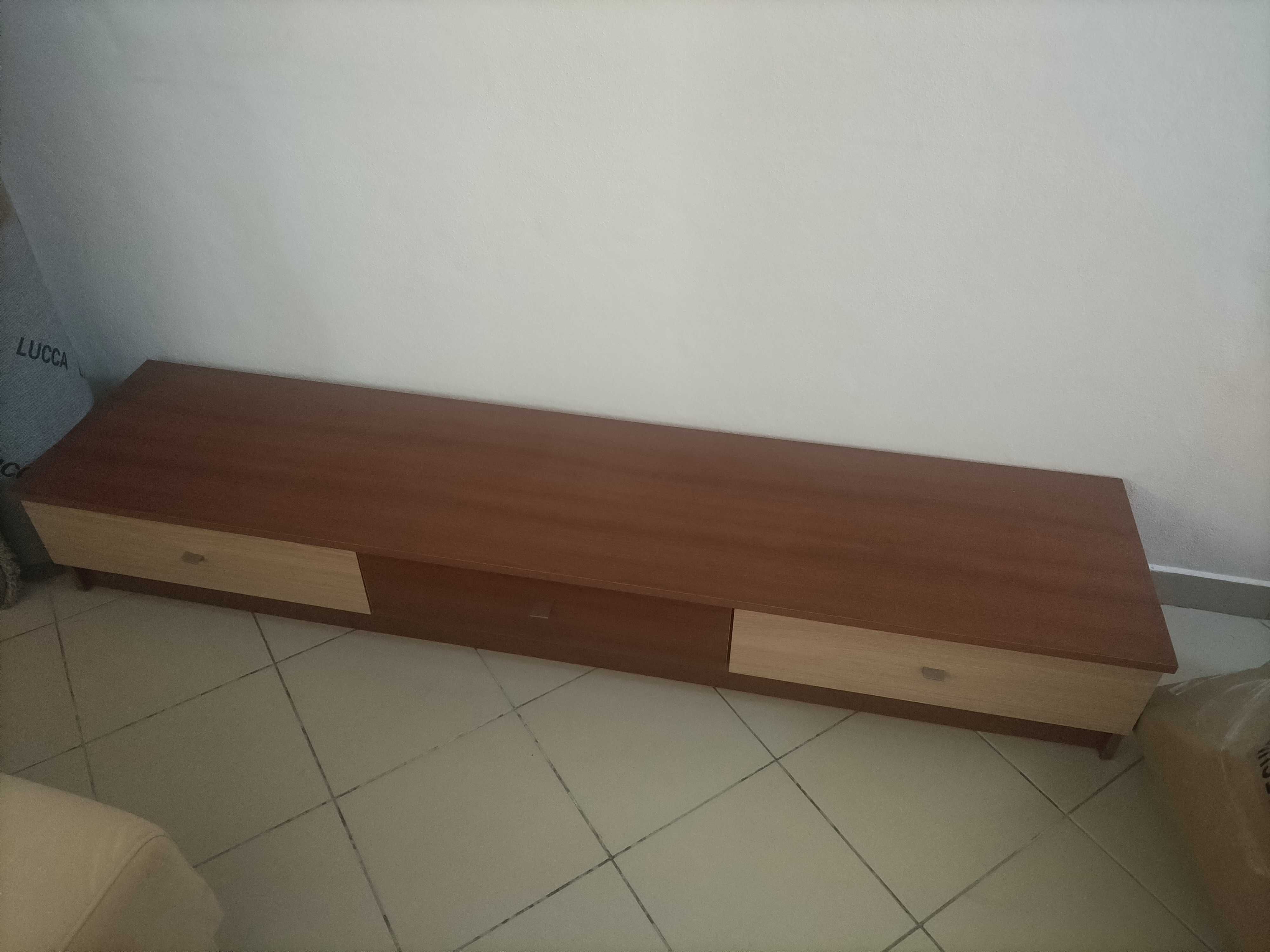 2 Móveis tv( conjunto) + mesa centro e estante.