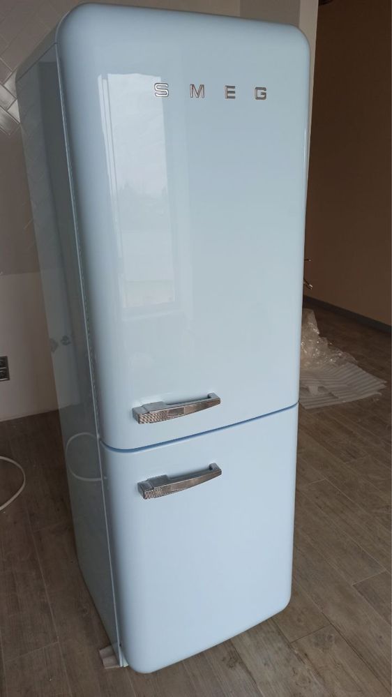 Холодильник Smeg Fab32