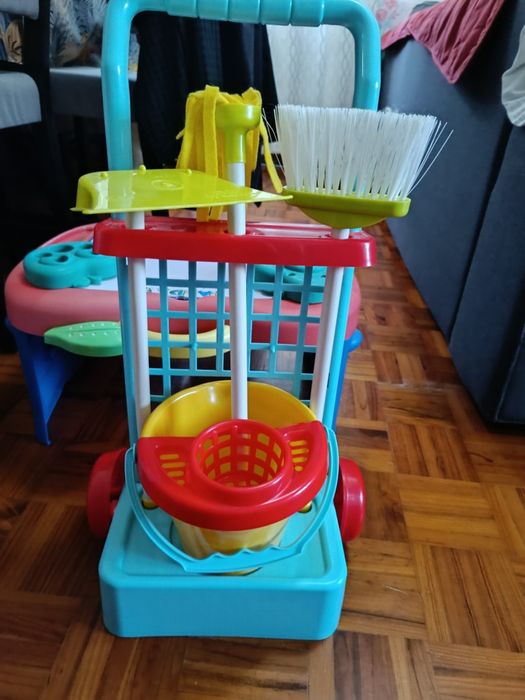 Carrinho limpeza criança