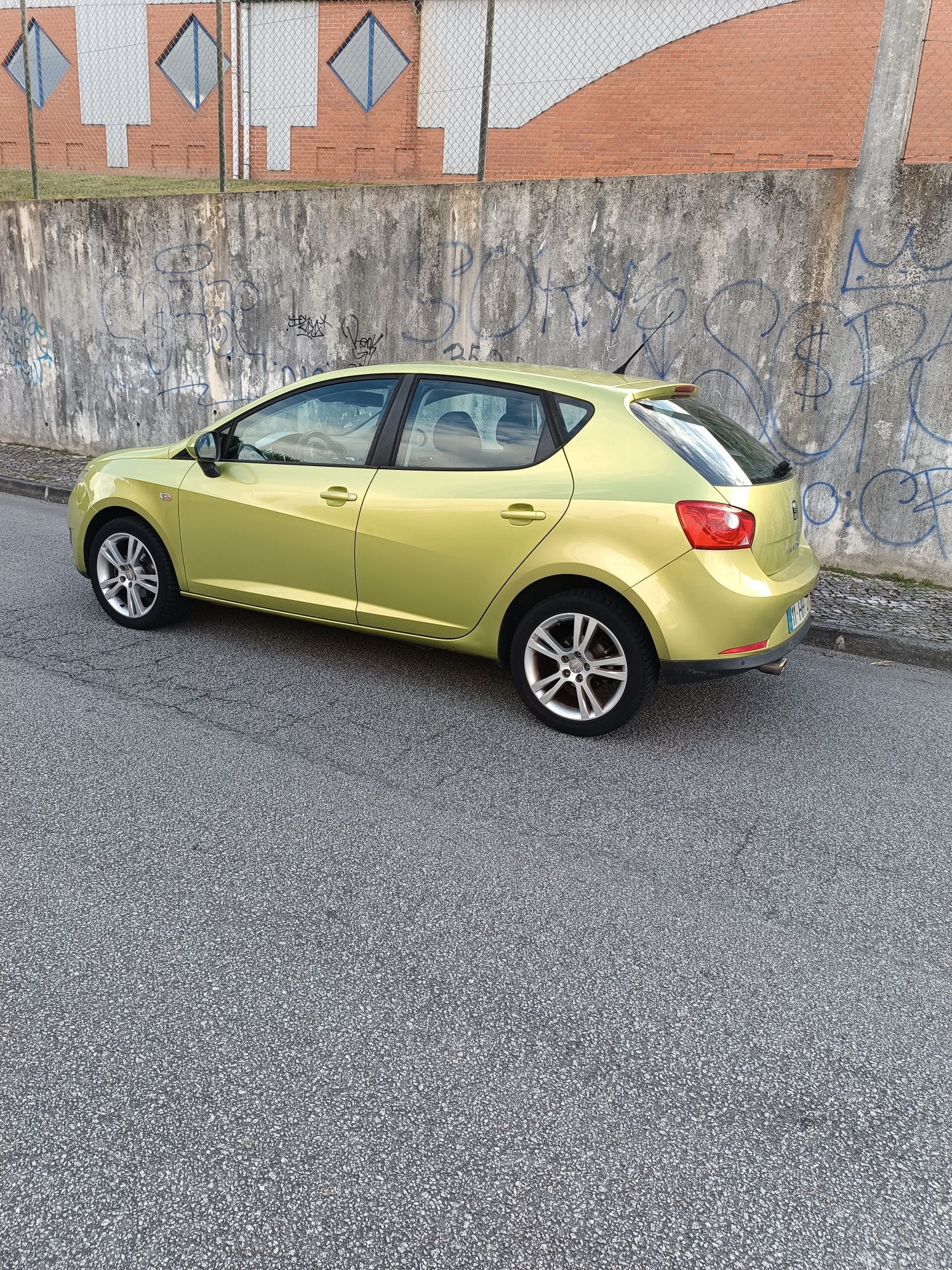 Seat Ibiza 6j poucos km