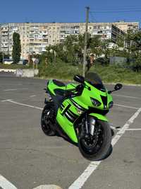 Продам Kawasaki Ninja zx6r 2010 года на чистых доках