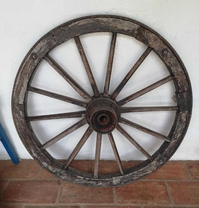 Roda de carroça / charrete