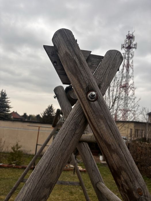 Huśtawka z drabinką dla dzieci