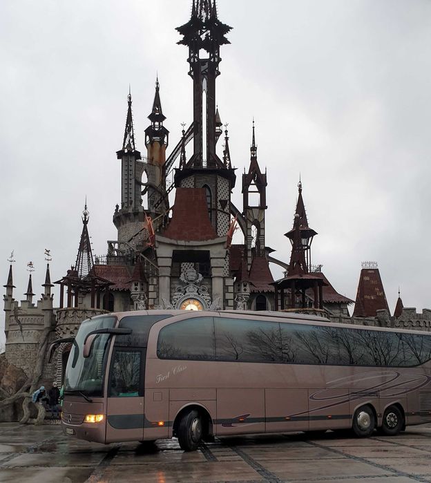 Оренда туристичного, екскурсійного, великого автобуса