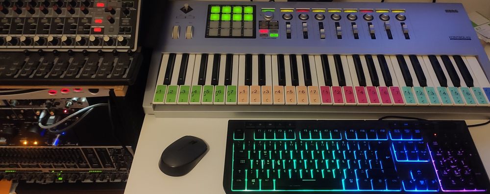 Teclado Korg Midi Studio Controller