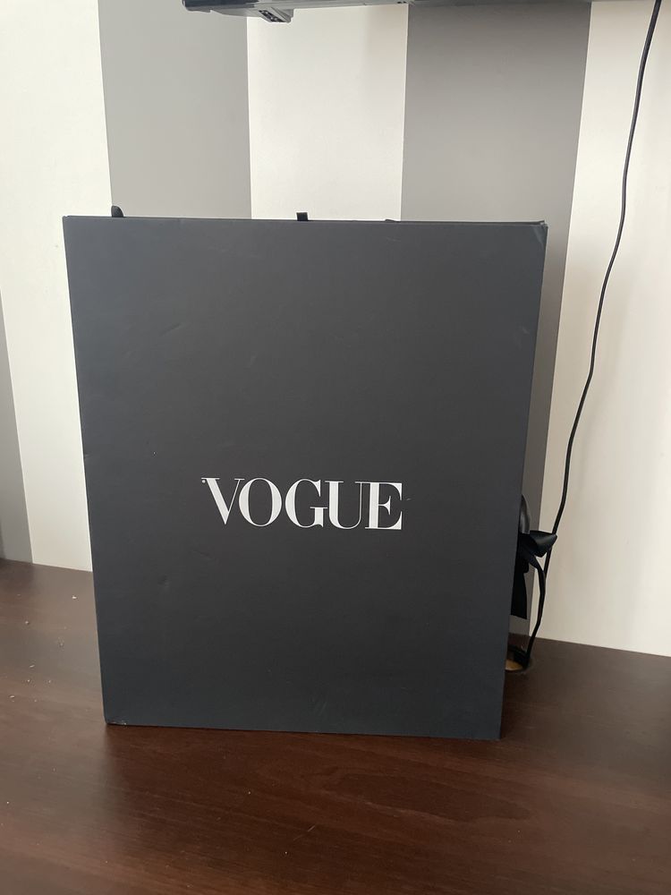 Ogromne pudelko po kalendarzu adwentowym VOUGE ozdobne UNIKAT