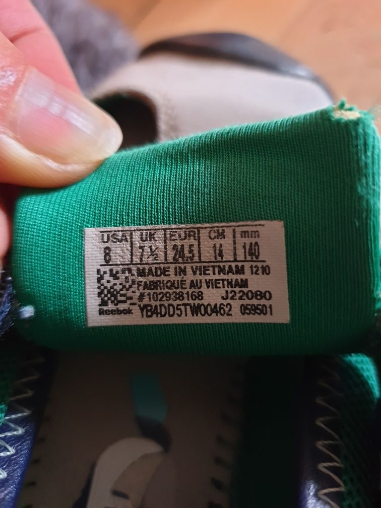 Sandałki Reebok pełne