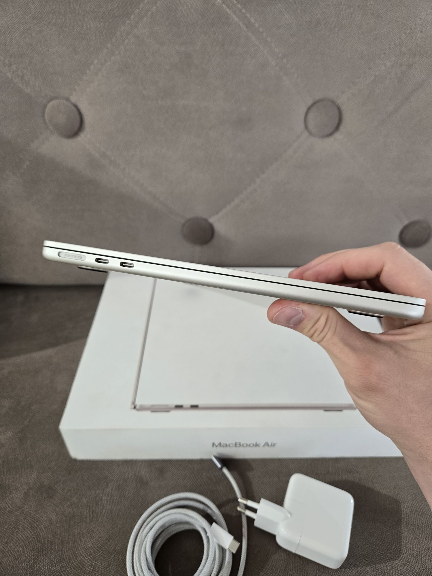 MacBook air 13 m3 256 Starlight Open box