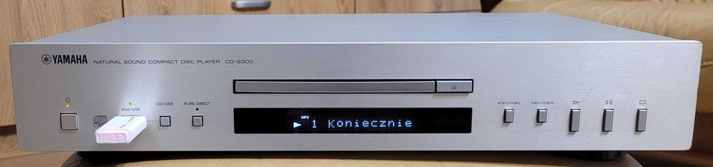 Yamaha CD-S300 uszkodzony odtwarzacz cd usb