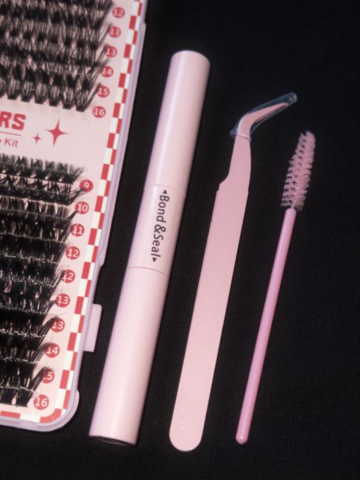 накладні вії з клеєм