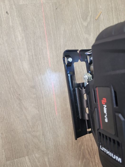 Аккумуляторный бесщеточный лобзик NARVA NJS-21 PRO BL з акб