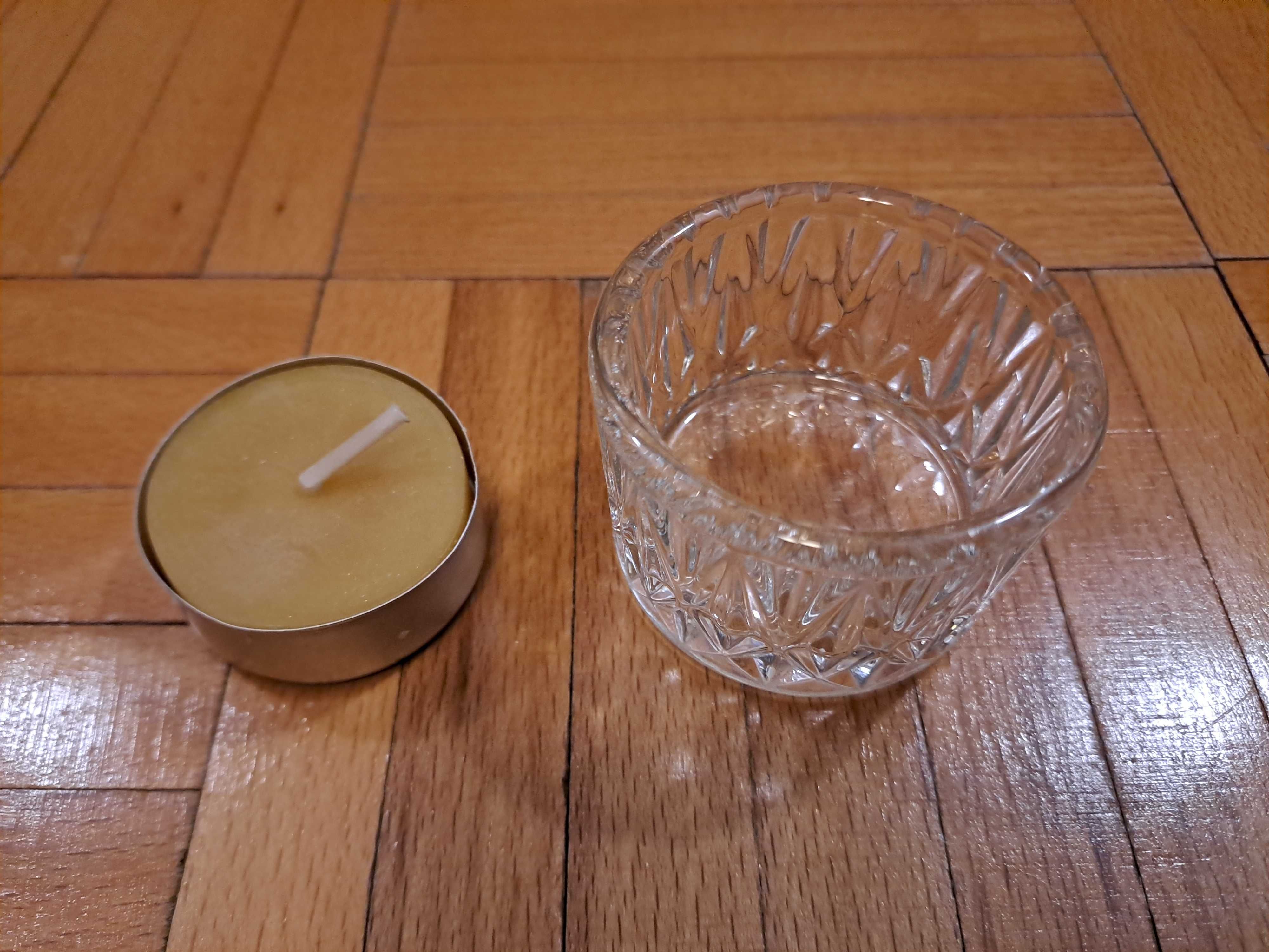 Szklany świecznik tealight
