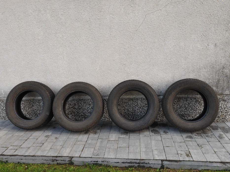 Opony zimowe Nokian 235/65R17 108H