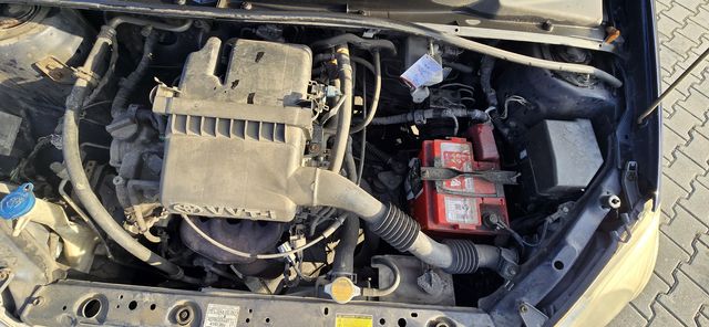 Toyota Yaris 1.0 2005r