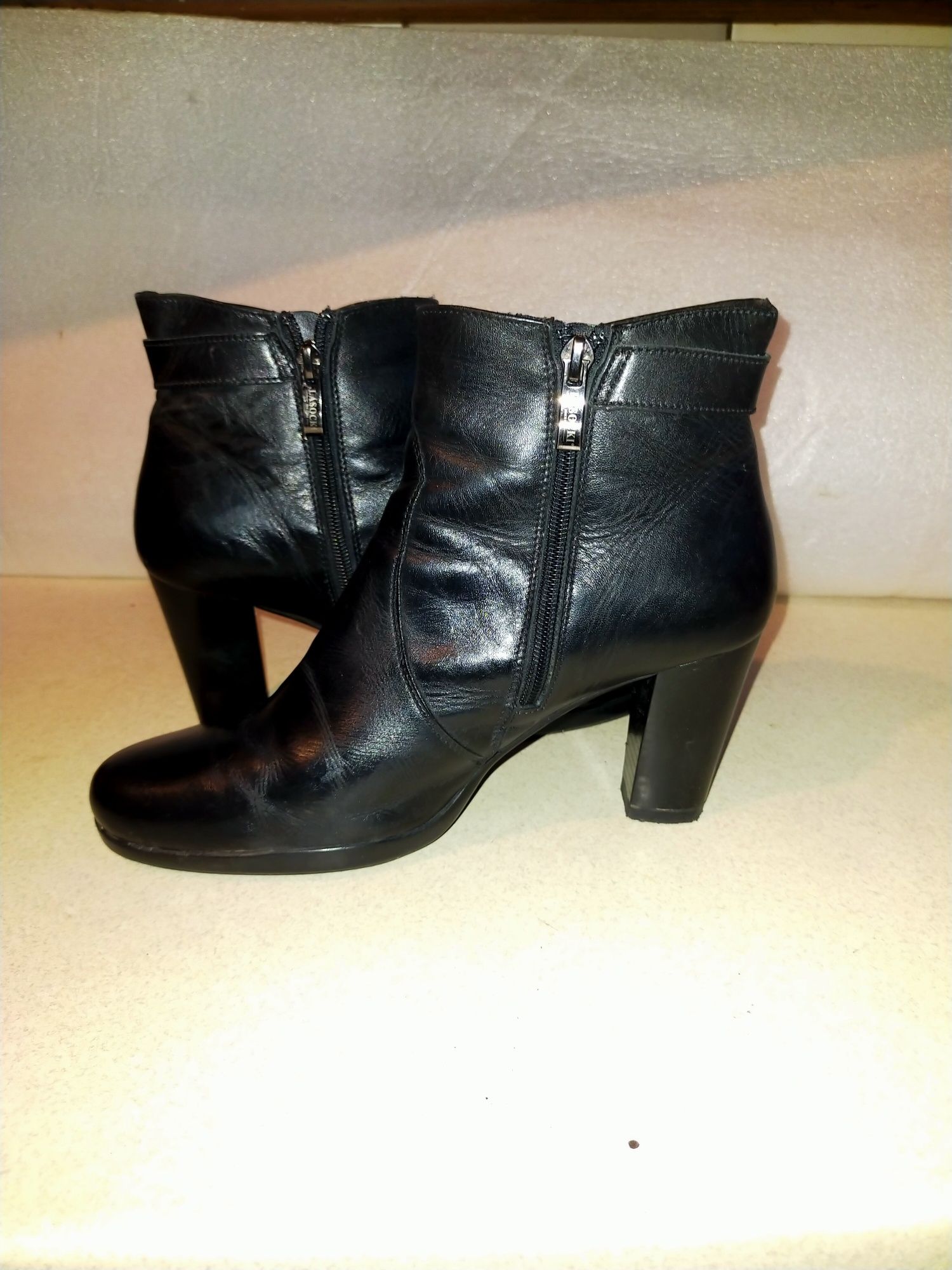 Buty Kozaki skórzane Lasocki 39 czarne