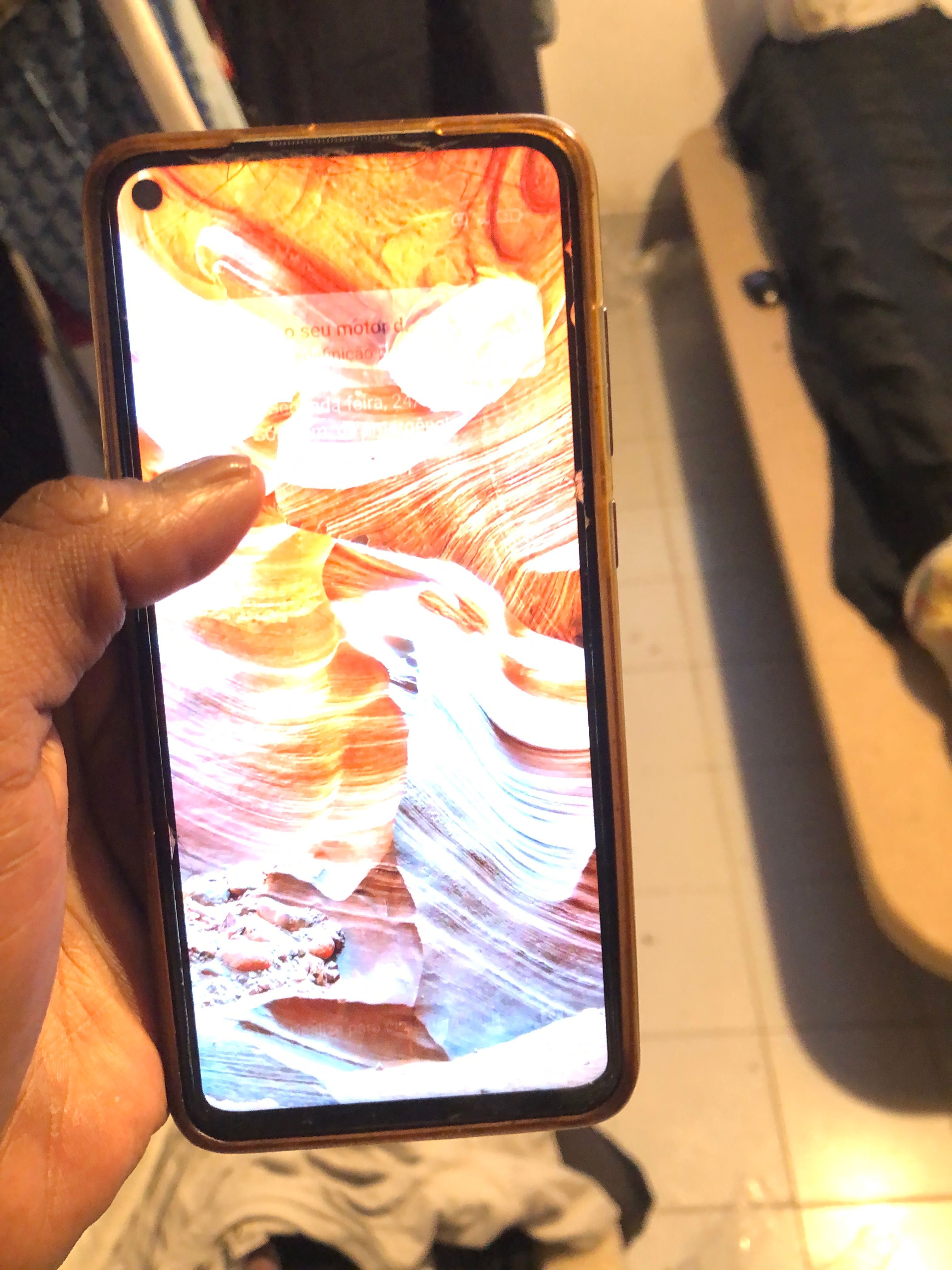 iPhone 6 ecrã partido / Redmi Ótimo estado