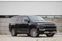 Jeep Grand Wagoneer 6.4 full wersja bezwypadkowy