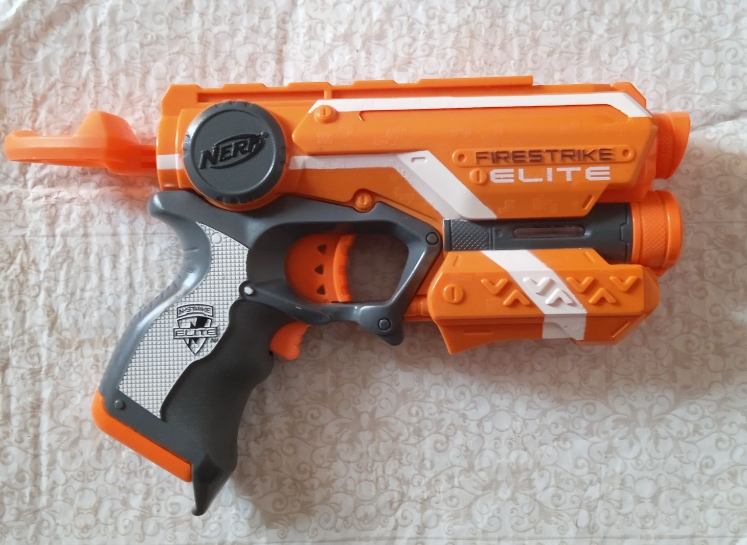 Пистолет,бластер Nerf