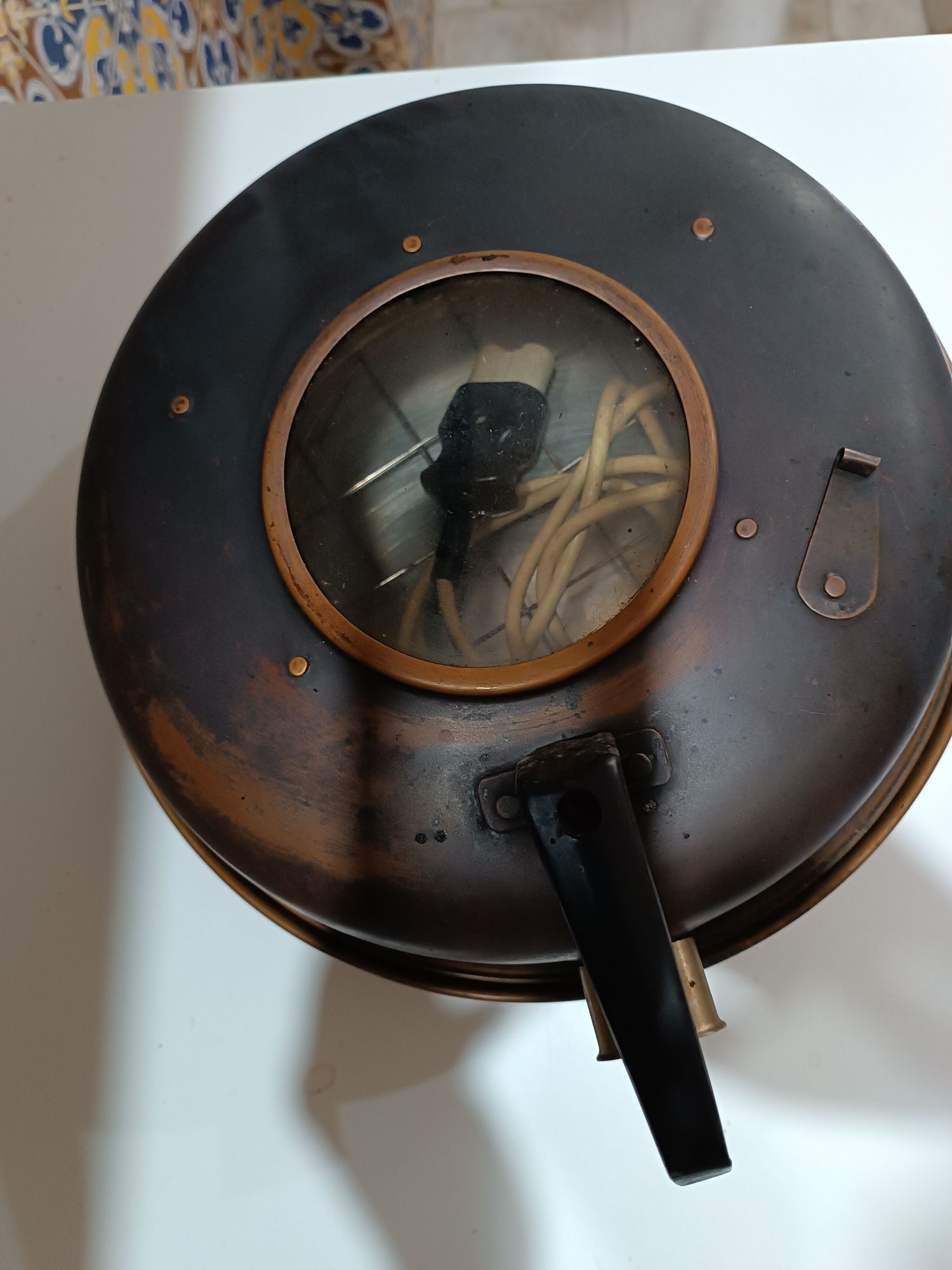Cloche acobreada