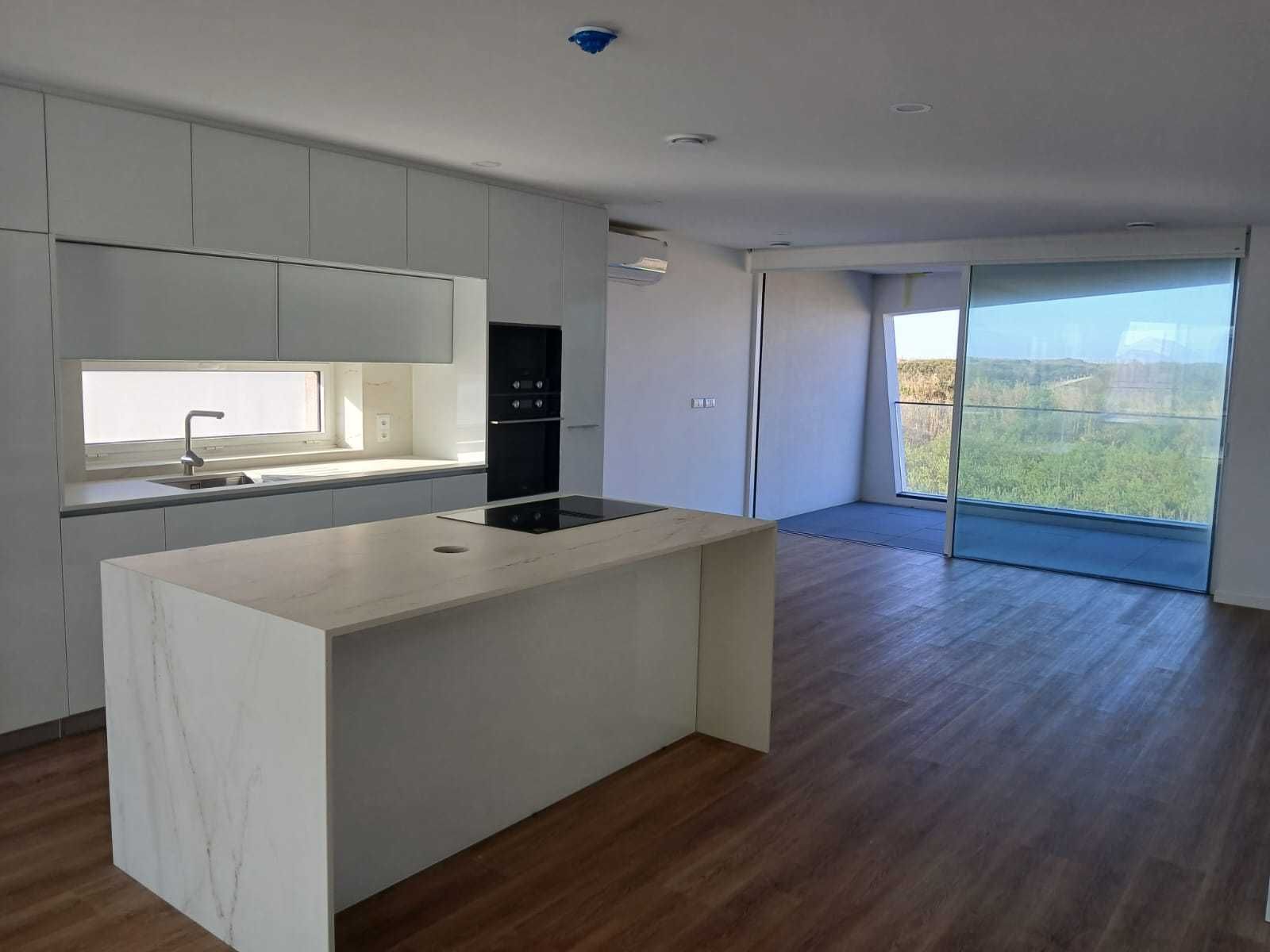 O próprio vende na Costa Nova  Apart. T3+1 duplex c/ vista  Mar e Ria