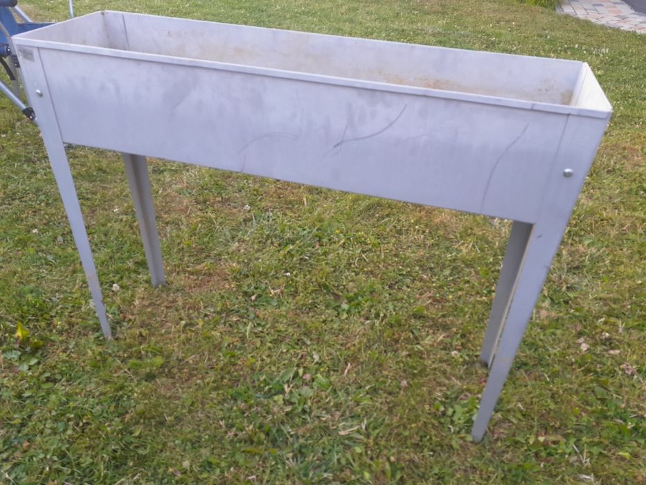 Skrzynka skrzynia doniczka metalowa na ziola, kwiaty, warzywa