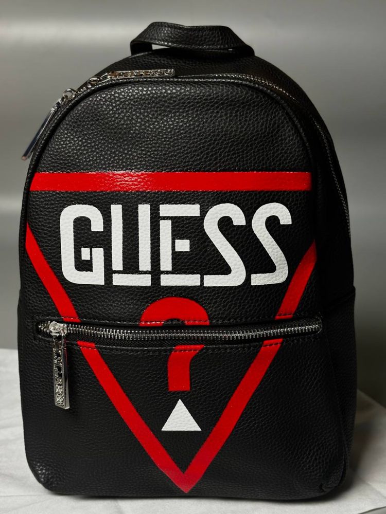 Рюкзак Guess