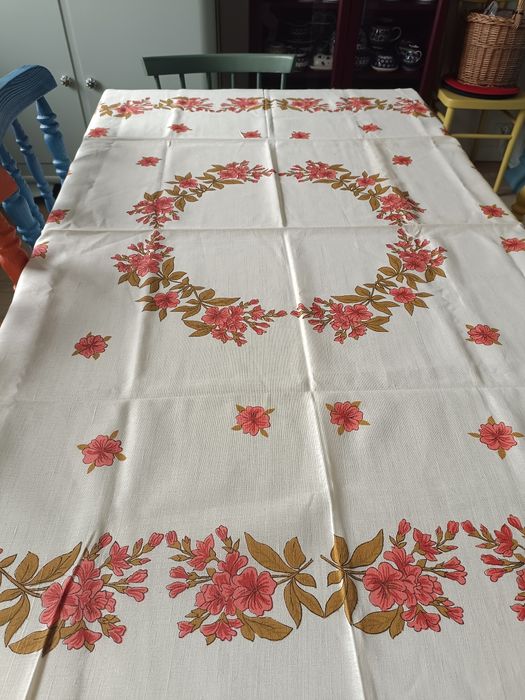 Serweta 140x140cm 100 % len z Żyrardowa