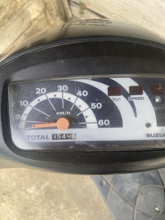 продам скутер сузукі лец 2