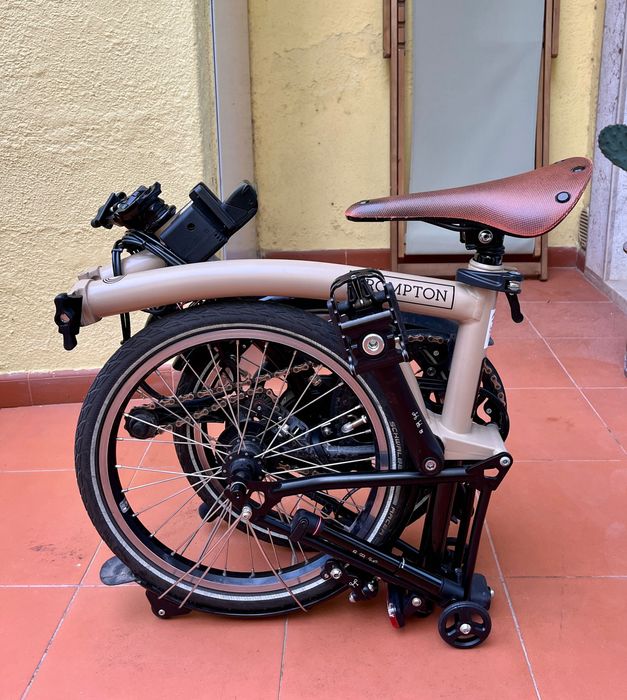 Brompton Electric Bike, C-Line 12 Speed, in Dune Sand