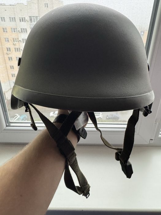 Продається Німецька каска (шолом)