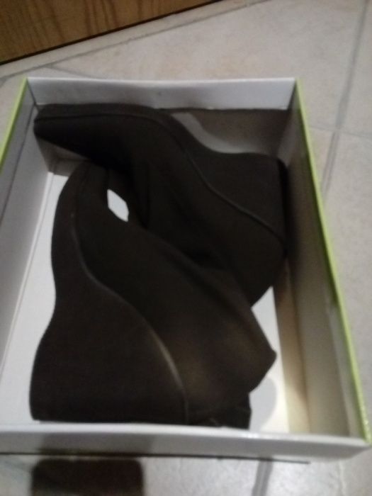 Botas Hera novas Castanhas tam 34