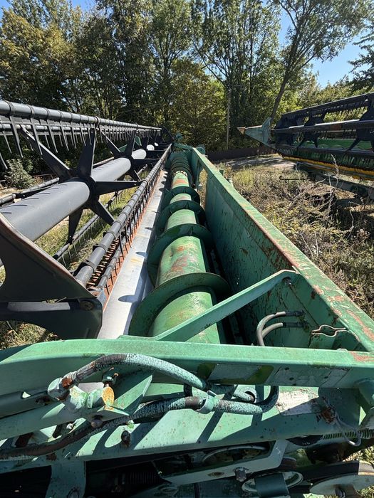 Жниварка John Deere 925 F