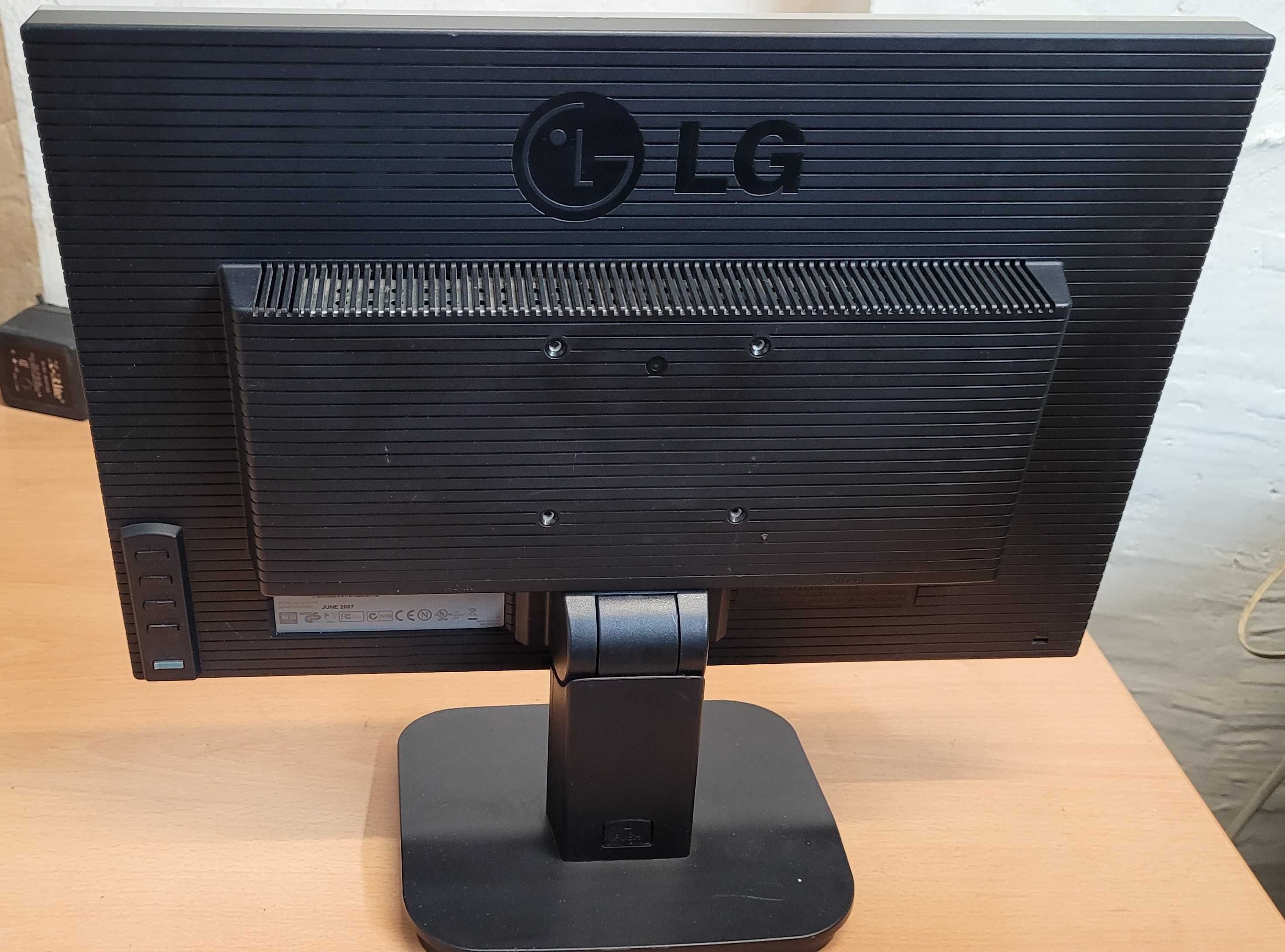 Monitor LG Flatron L192WS-SN 19 cali