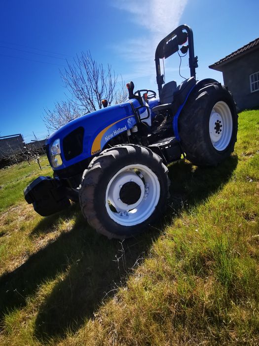 Trator New Holland 75cv