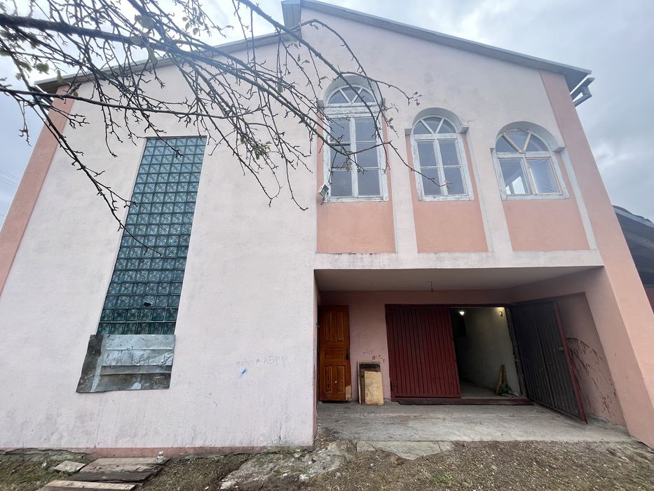 Продаж будинку в селі Семигинів