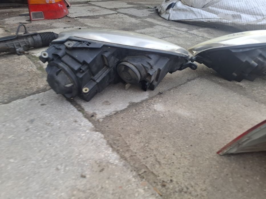 Lampy przód komplet volkswagen Golf 5 Golf V komplet