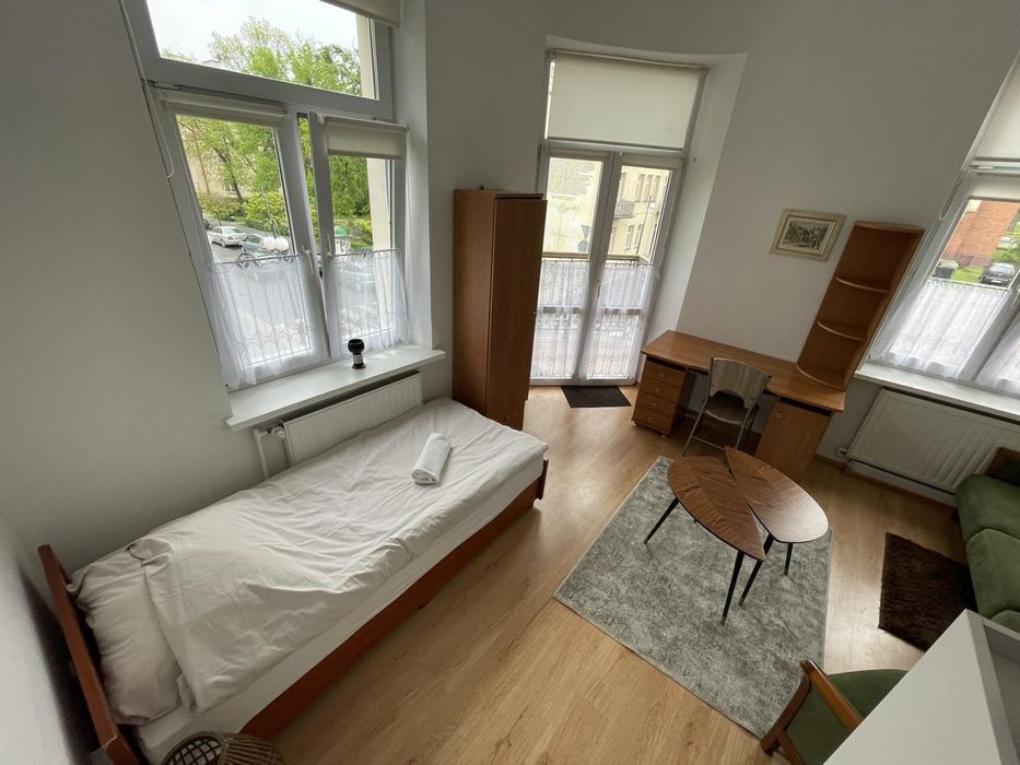 Mieszkania do wynajęcia na doby, Pokoje gościnne, Noclegi dla firm