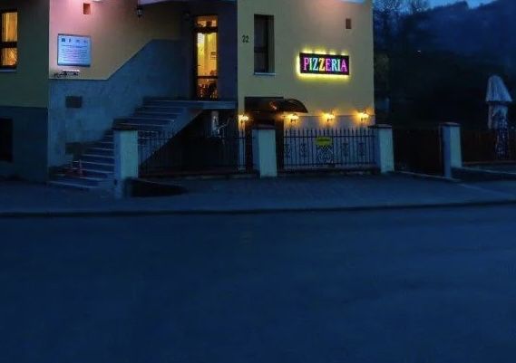 Kaseton reklamowy led pizzeria 280x65