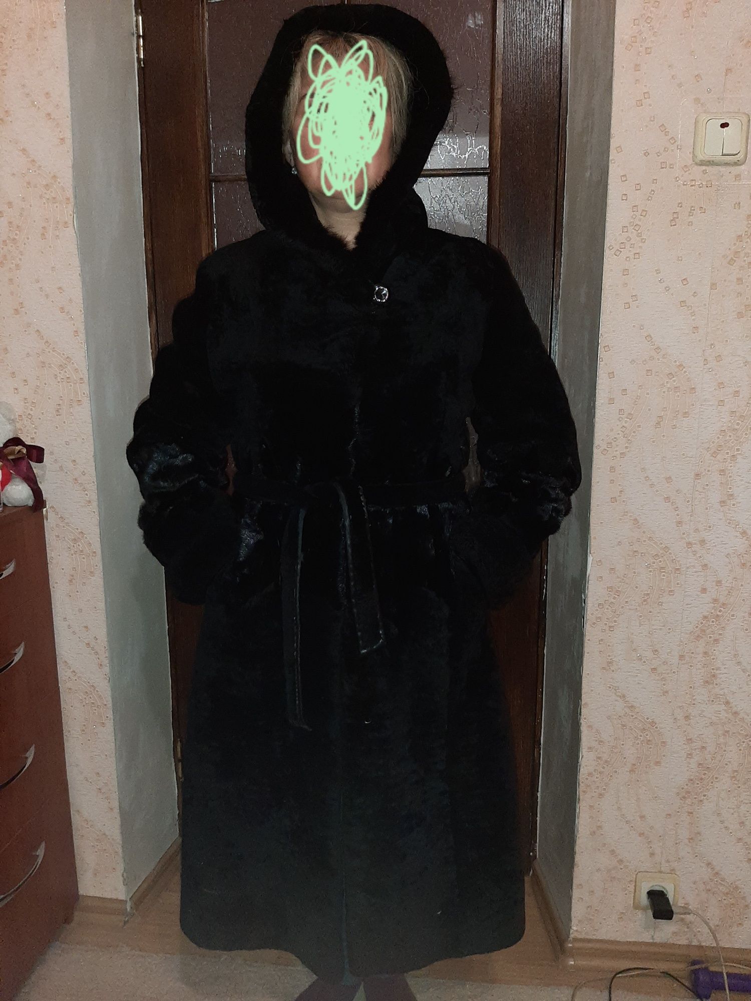 Шуба черная мутон