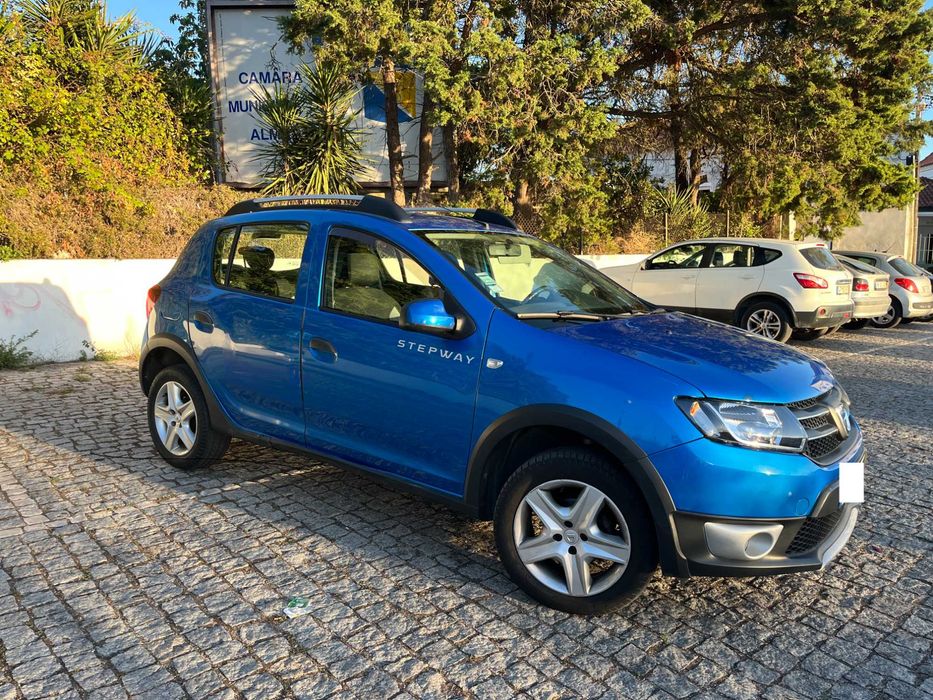 DACIA SANDERO Stepway poucos Kms