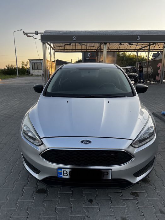 Оренда Автомобіля Седан Ford-Focus 3 Автомат