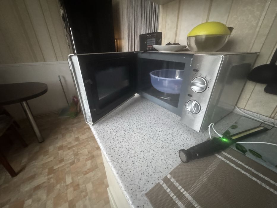 Мікрохвильова піч Gorenje 17 л