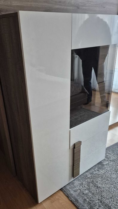 Witryna komoda biała + drzewo bdb stan