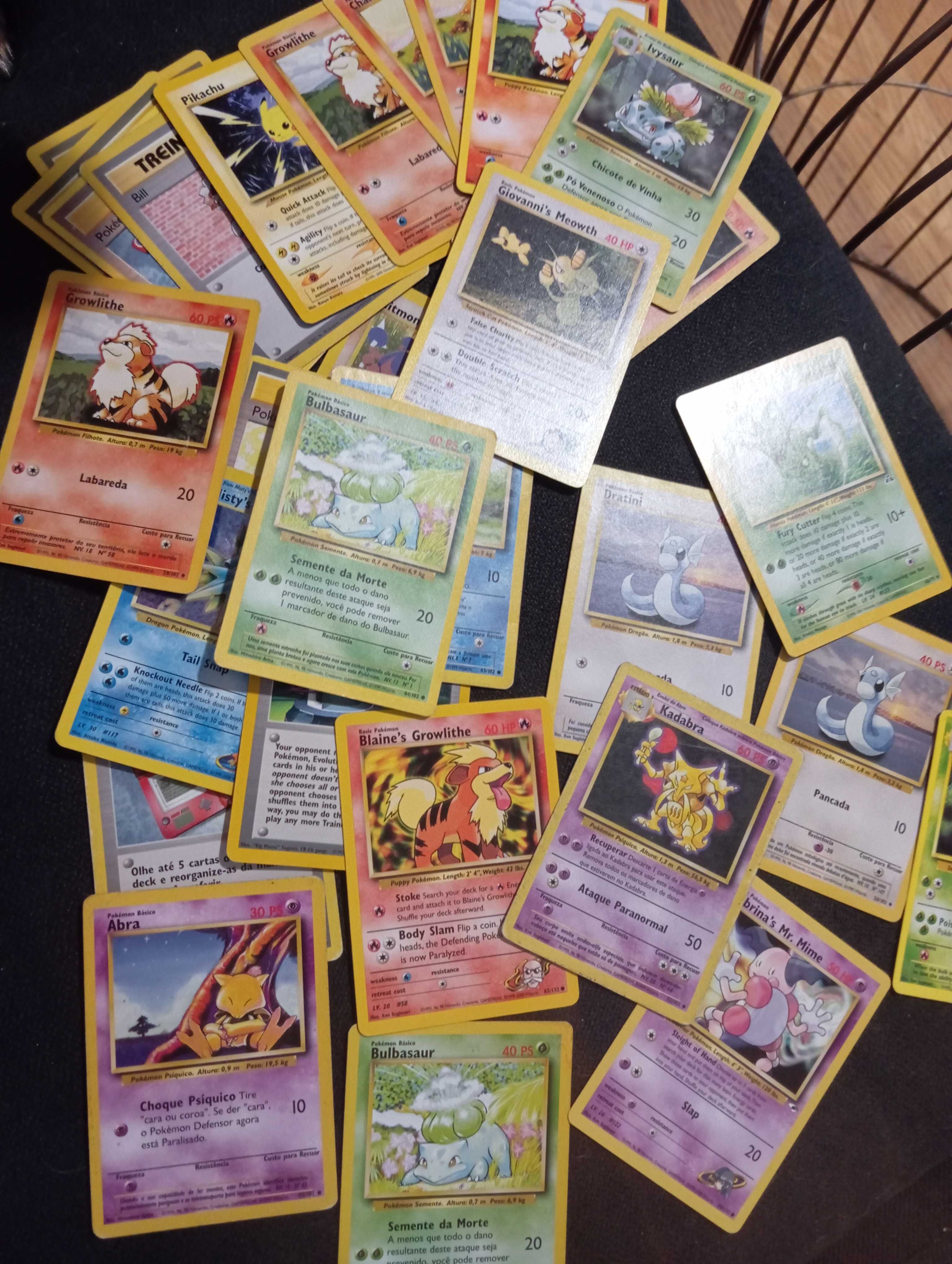 Mais de 250 cartas pokemon