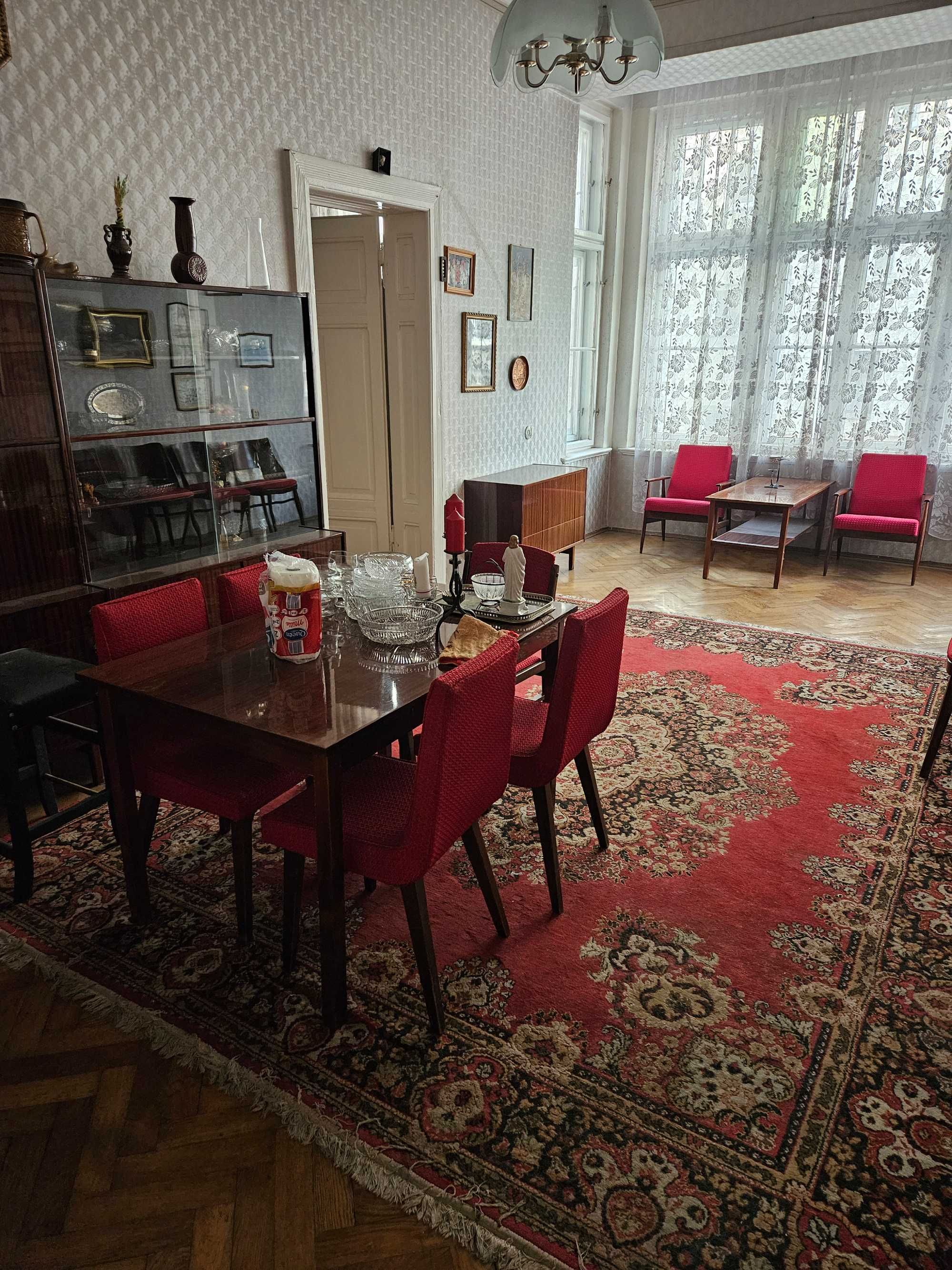Komplet mebli PRL, wysoki połysk