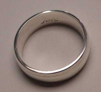 Srebrna obrączka delikatne paski dookoła  R.27. 7,6 mm.
