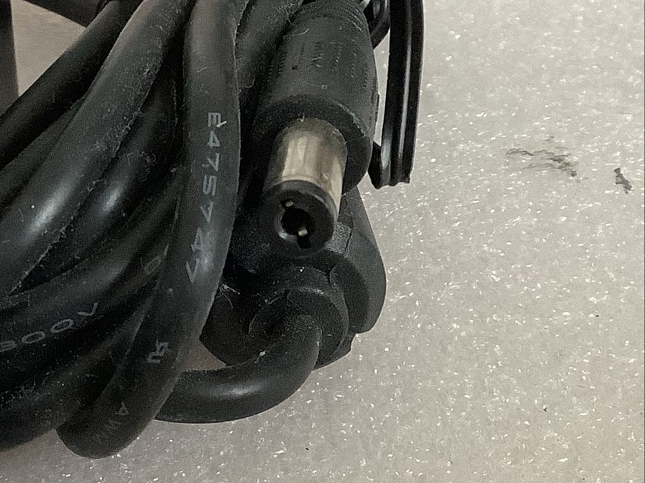 AC adaptador - Carregador  YD-ZN12004.00-A01  12V 4Ah