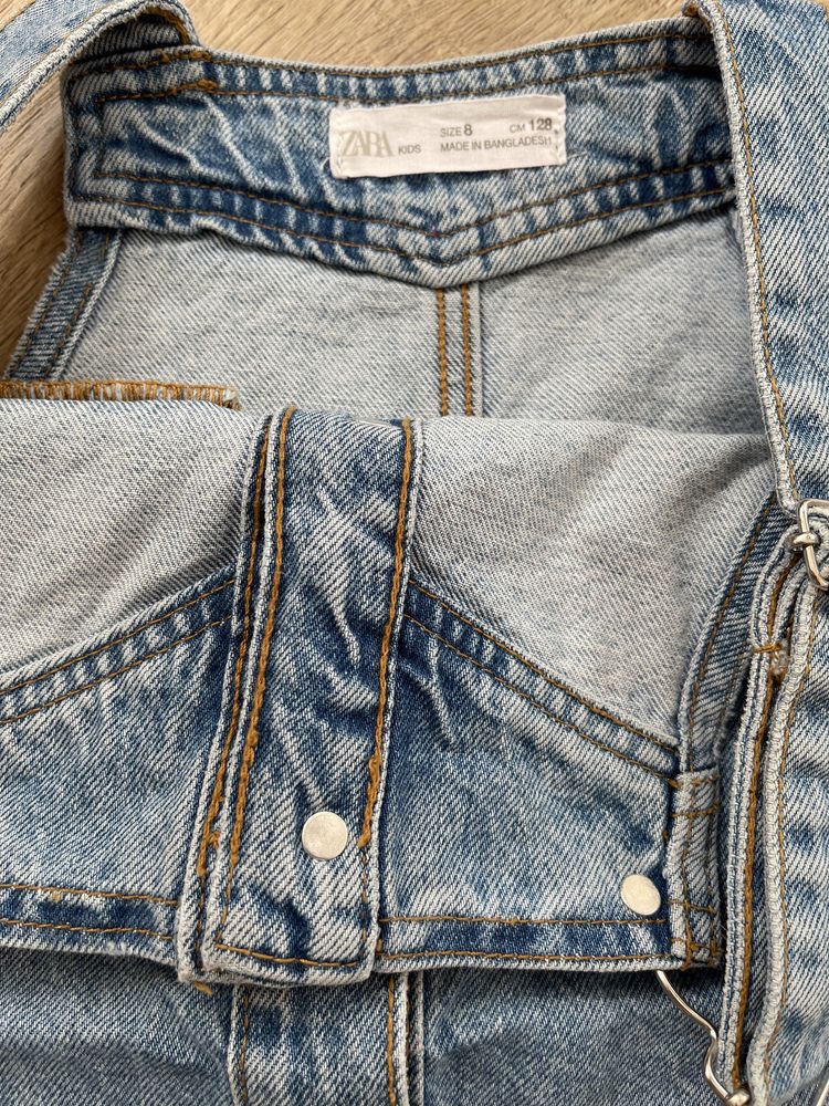 Продается джинсовый комбинезон Zara (в наличии на 7 и 8 лет)