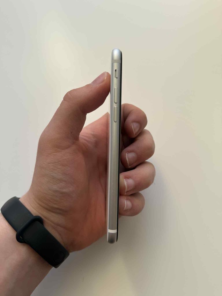 iPhone SE 2020 (2 gen.) 64GB I stan IDEALNY 100% baterii